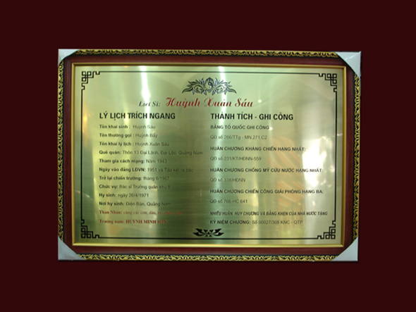 Bảng lưu niệm 15